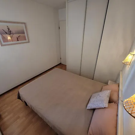 6 Places Proche Et Avec Piscine